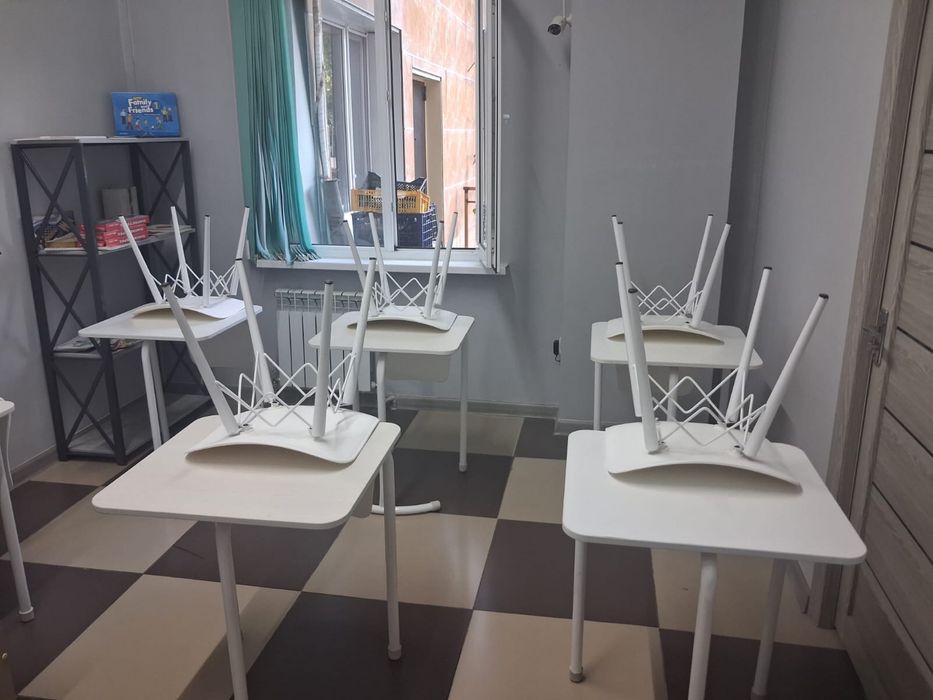Продам парты, столы и школьную доску