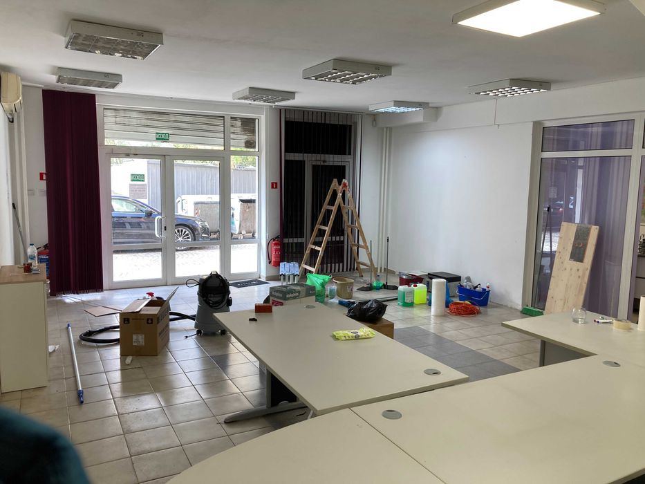 Дава се под наем Магазин в Пловдив, Кючук Париж - 110 кв.м за 561 € - Снимка #11