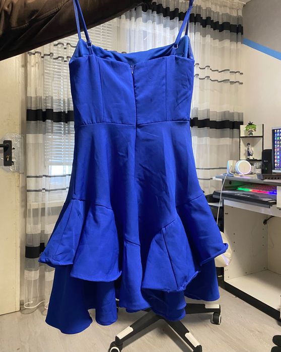 Официална рокля запазена!