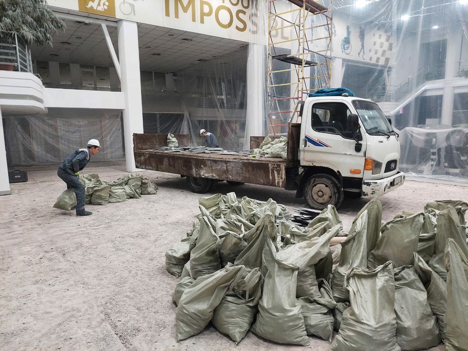 Вывоз мусор*старый мебель*демонтаж*уборка