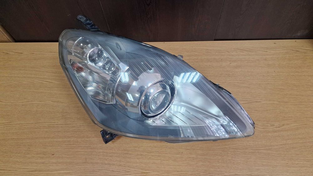 Опел Зафира Б десен ксенон ксенонов фар desen xenon far Opel Zafira B