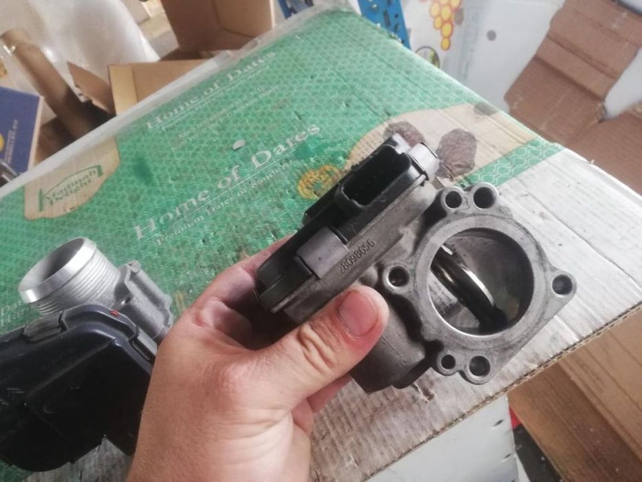 Clapeta accelerație admisie volvo Peugeot Citroen 1.4 sau 1.6hdi eur