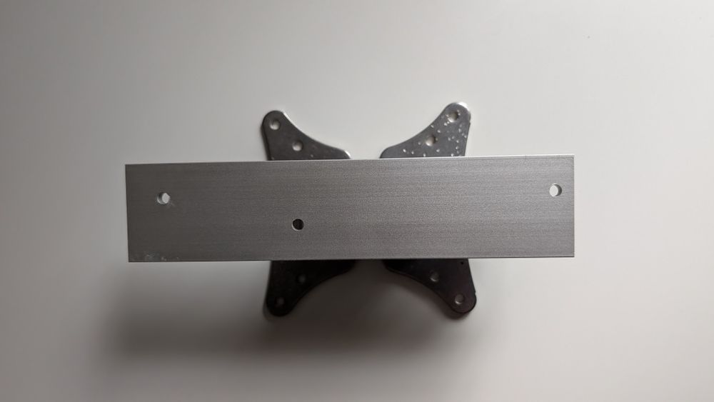 Подвижна стойка за телевизор Vogel's