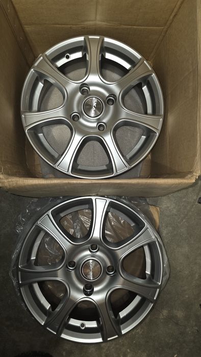 SKAD Торнадо. R15. Новые  2 диска.