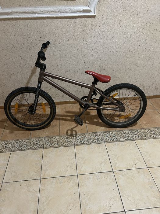 Продам велосипед BMX Giant