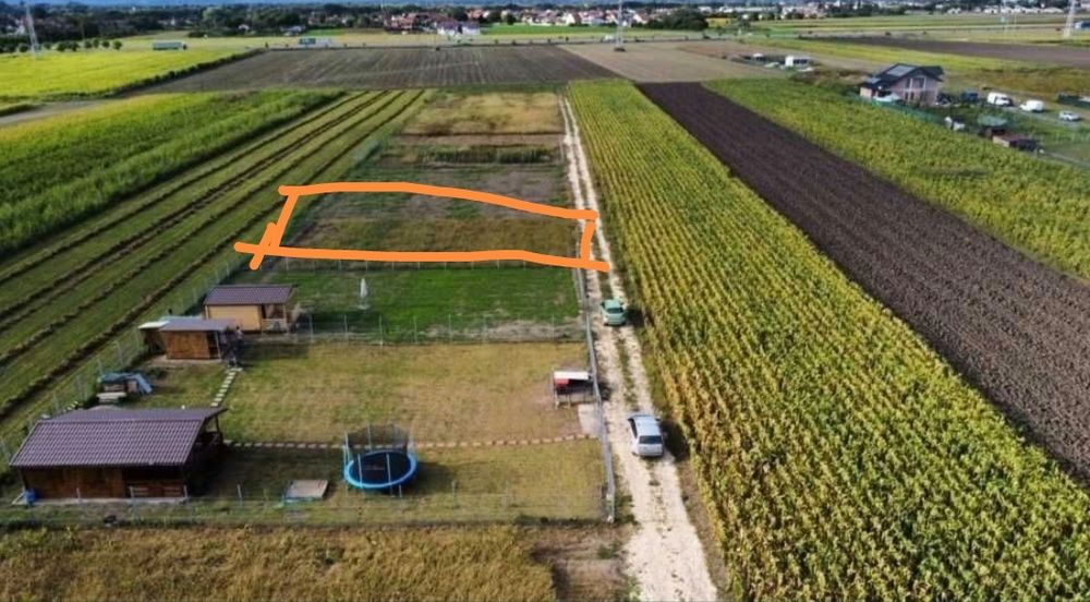 Teren intravilan 657 mp in Brașov, str Aron Pumnu