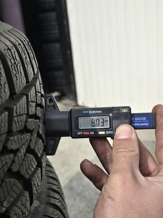 4 Броя 175/65/15 Dunlop 2x8mm 2x7mm