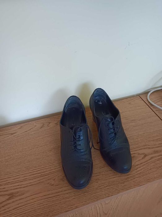 Обувки естесвена кожа с ток 7см (№39)