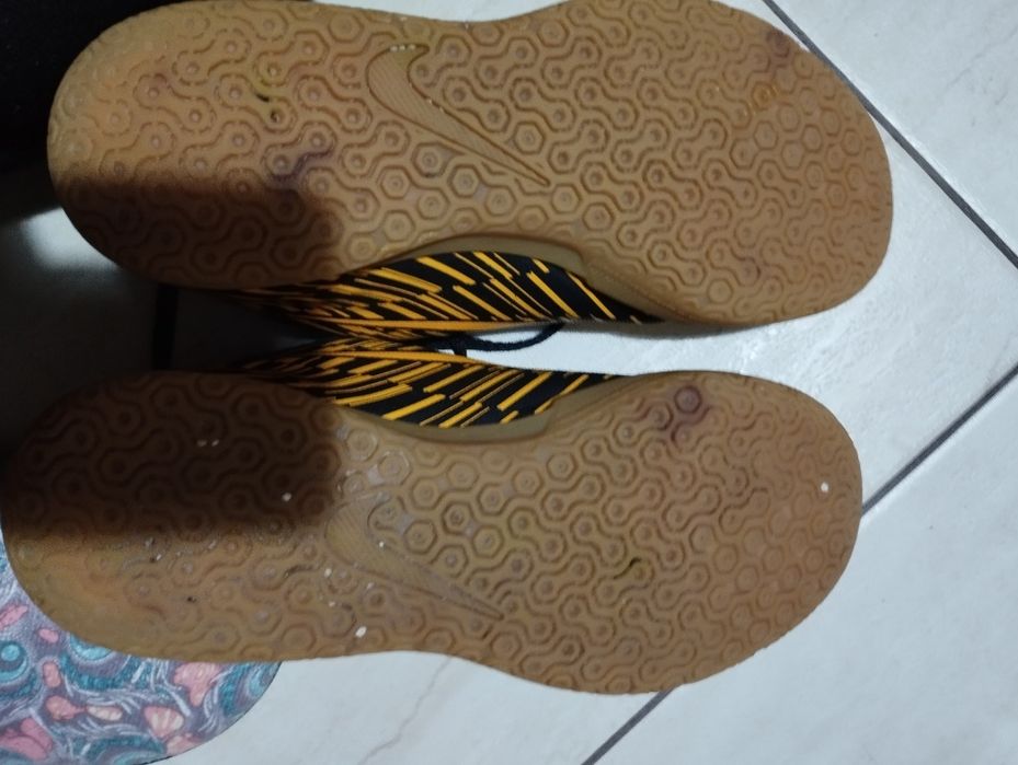 Запазени маратонки Nike