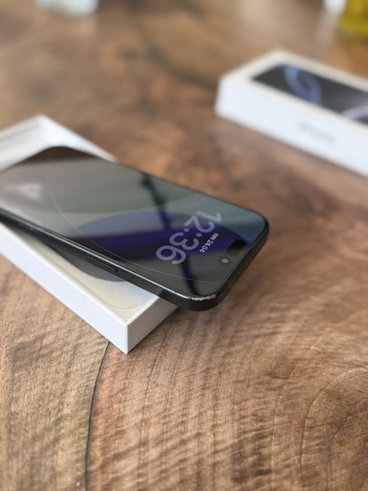 Iphone 16 pro 512 GB отличен телефон