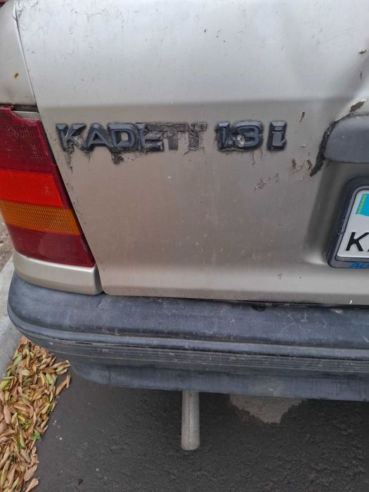 Продам опель кадет