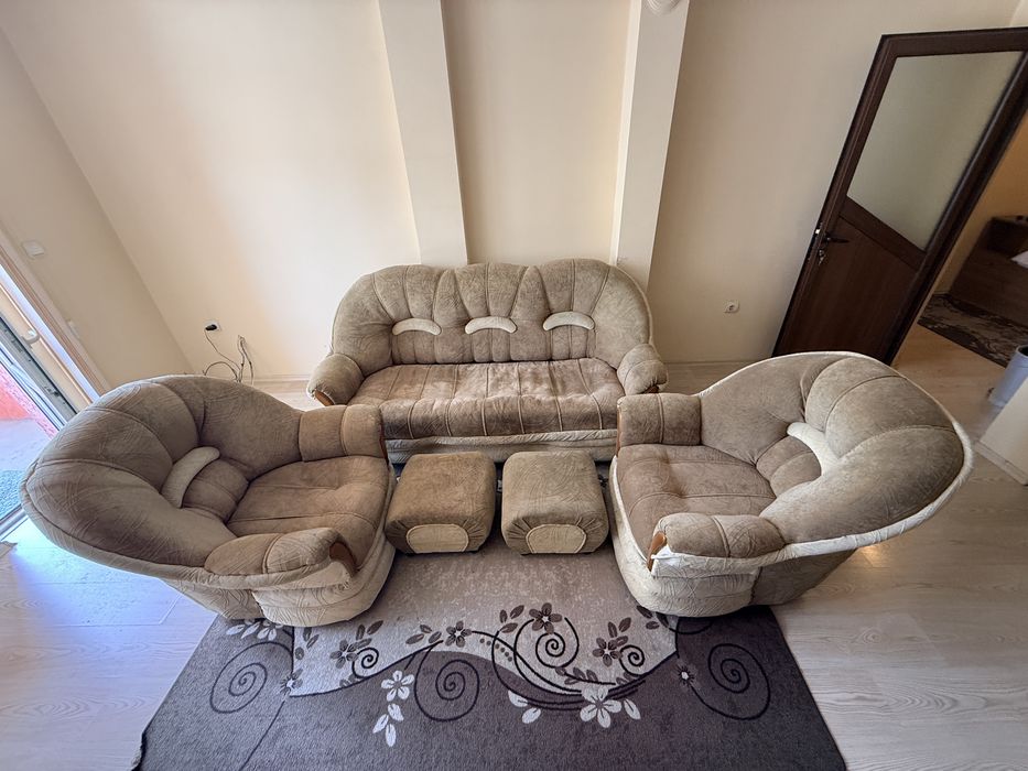 Холна гарнитура + 6 килима