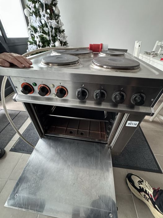 Plita electrica/cuptor si masa calda pentru Horeca