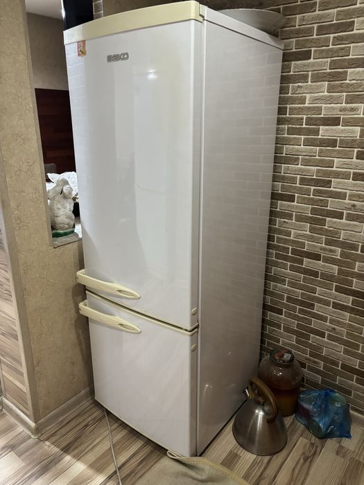 Холодильник BEKO