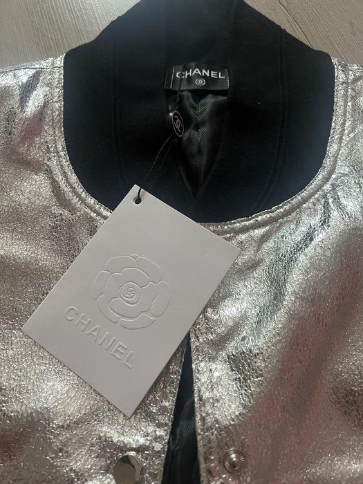 Бомбер chanel серебристый металик