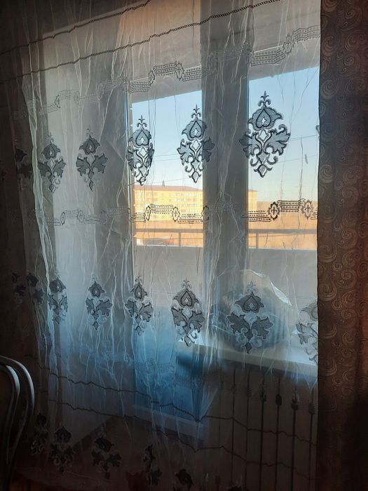 Две тюли 3 и 4 метра.