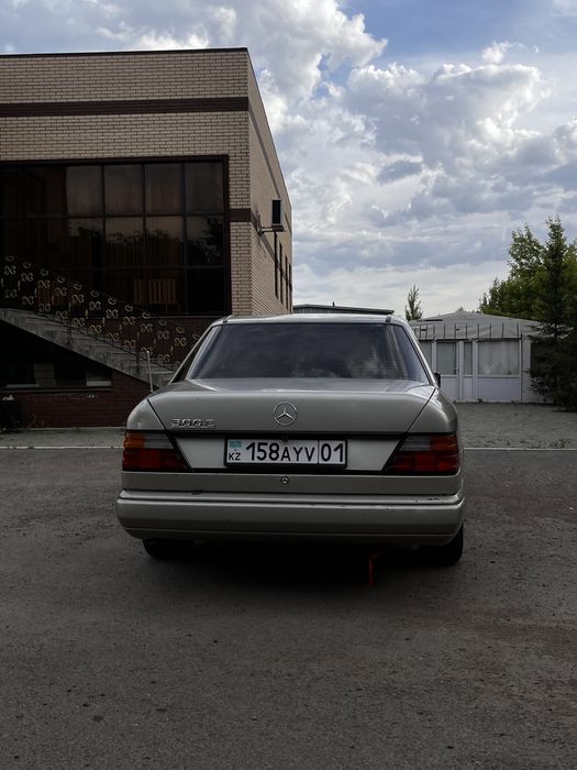 Продам мерседес w124