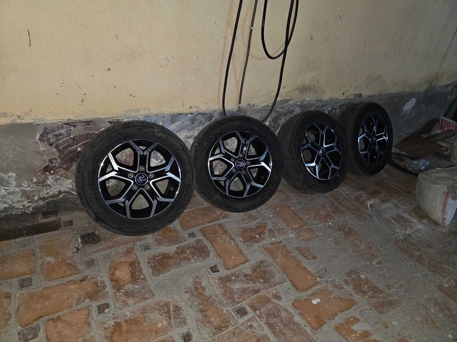 Продаётся диски и шины от BYD Yuan Pro