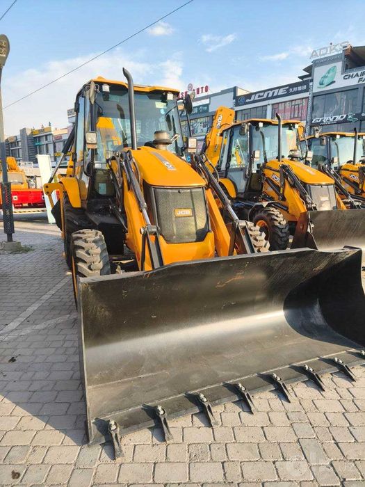Экскаватор-погрузчик JCB 3CX ECO