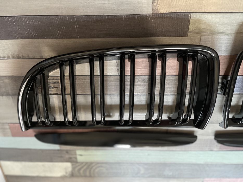 Двойни Бъбреци Решетки за BMW Е90/ Е91 - 2005-2008 М3визия БМВ E90 E91