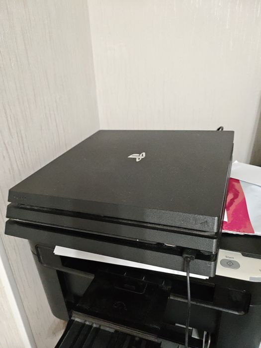 PS 4 PRO 1tb Play station 4 pro