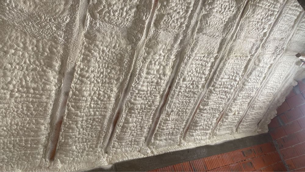 Spuma poliuretanica celula închisa/deschisa/polyuree