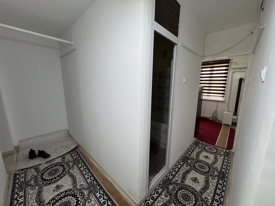 Urganch sh 2 xonali kvartira sotiladi.