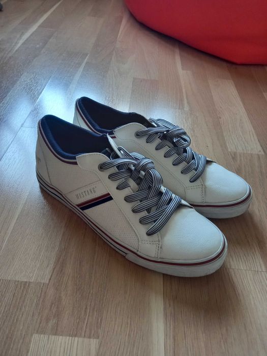 Мъжки Кецове/Маратонки Mustang №42