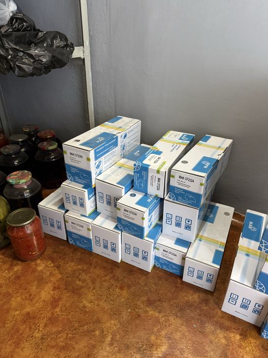 Продам картриджы для принтера HP отдаю даром