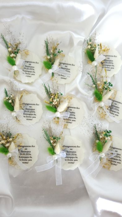 Епокси магнити, епокси магнитчета със сухи цветя - подаръчета за гости