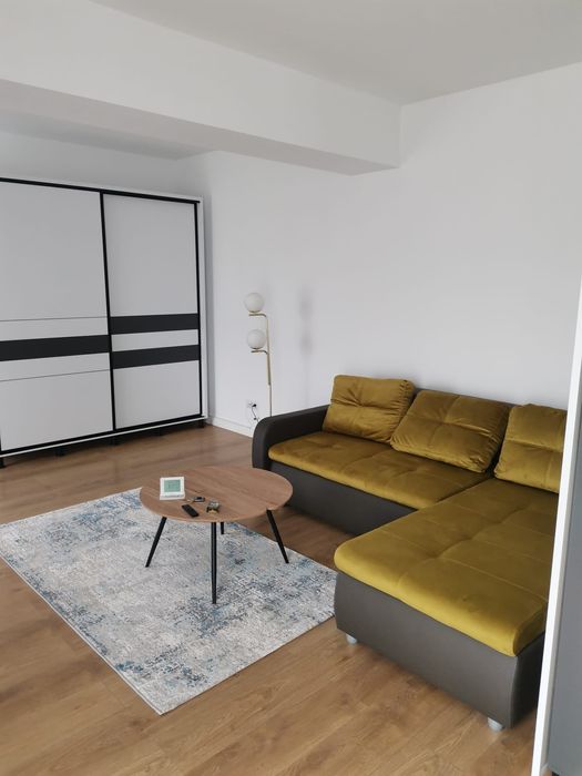 Garsoniera de închiriat!