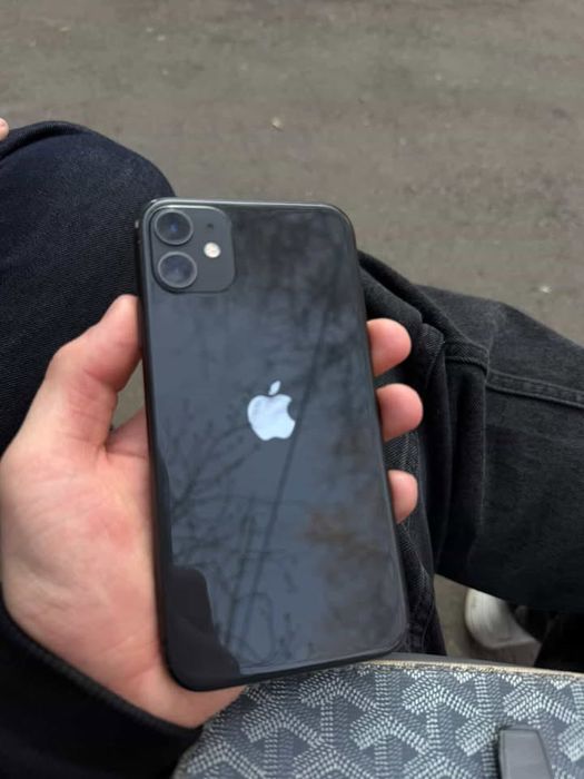 IPhone 11 ( с коробкой)