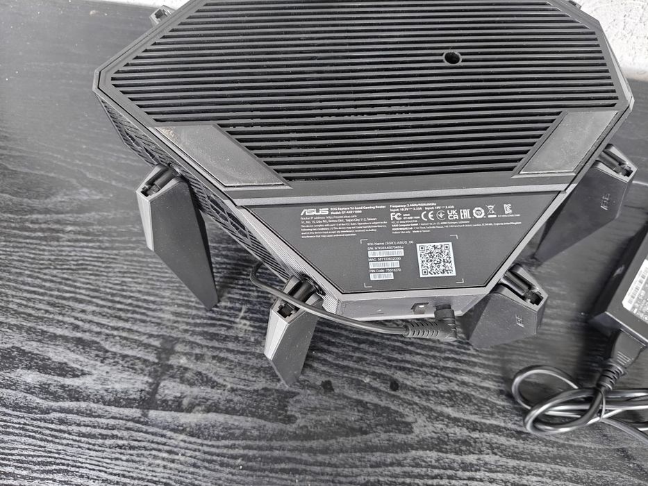 Router Gaming Wireless ASUS ROG Rapture GT-AXE11000, AXE11000, Tri-Band, Quad-Core 1.8GHz