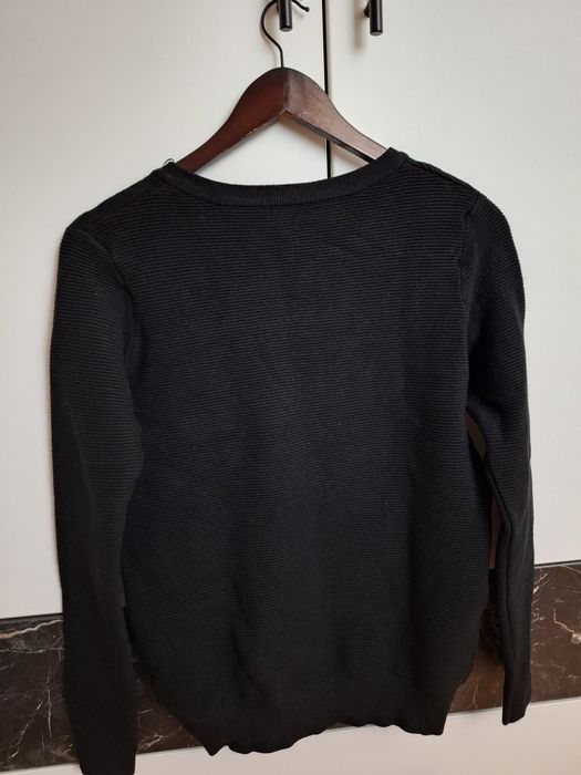 Черна жилетка с цип