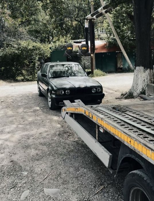 BMW E34.