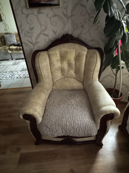 Диван два кресла мягкий уголок