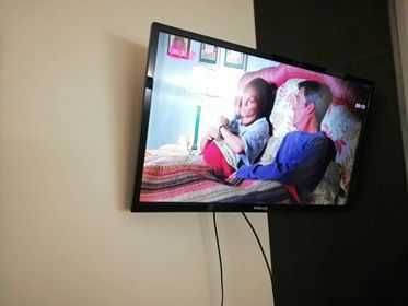 Дава се под наем Двустаен апартамент в София, Център - 66 кв.м за 600 € - Снимка #2