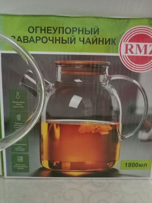 Стеклянный чайник, объемом 1.8 л