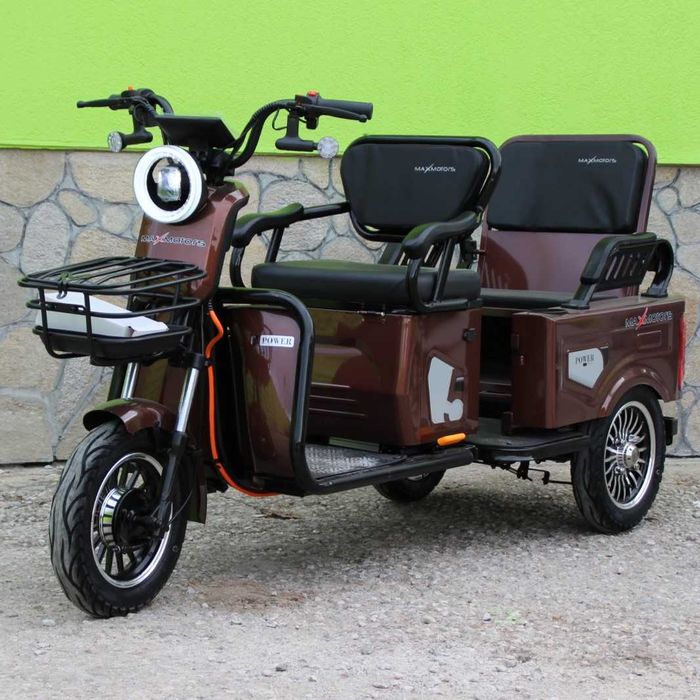 Двуместна CARGO електрическа триколка Max Motors CARGO LUX 1500W BROWN