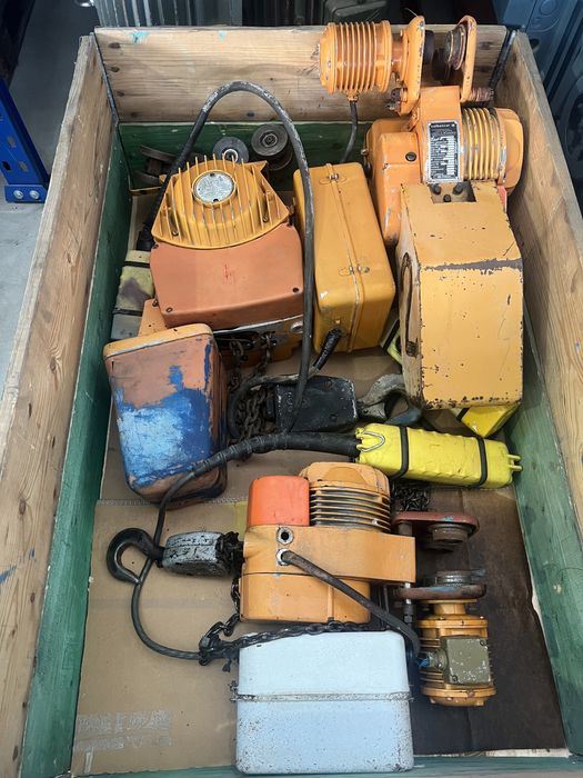 Конзолен кран с верижен телфер 0.5т/1т/500кг/1000кг