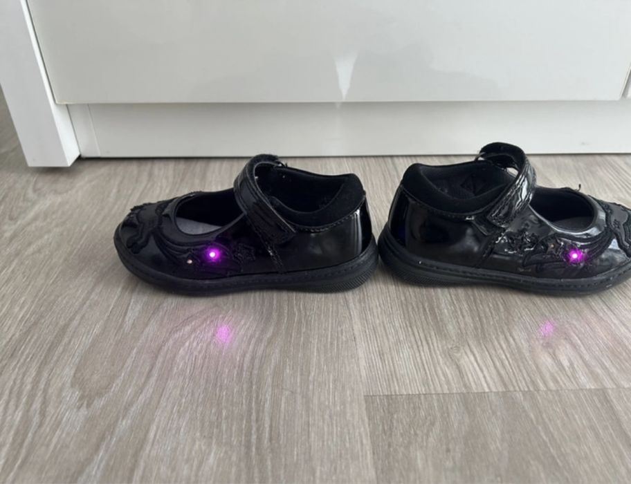 Pantofi piele naturala marimea 25