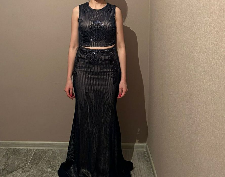 Новые платья одевала всего один раз