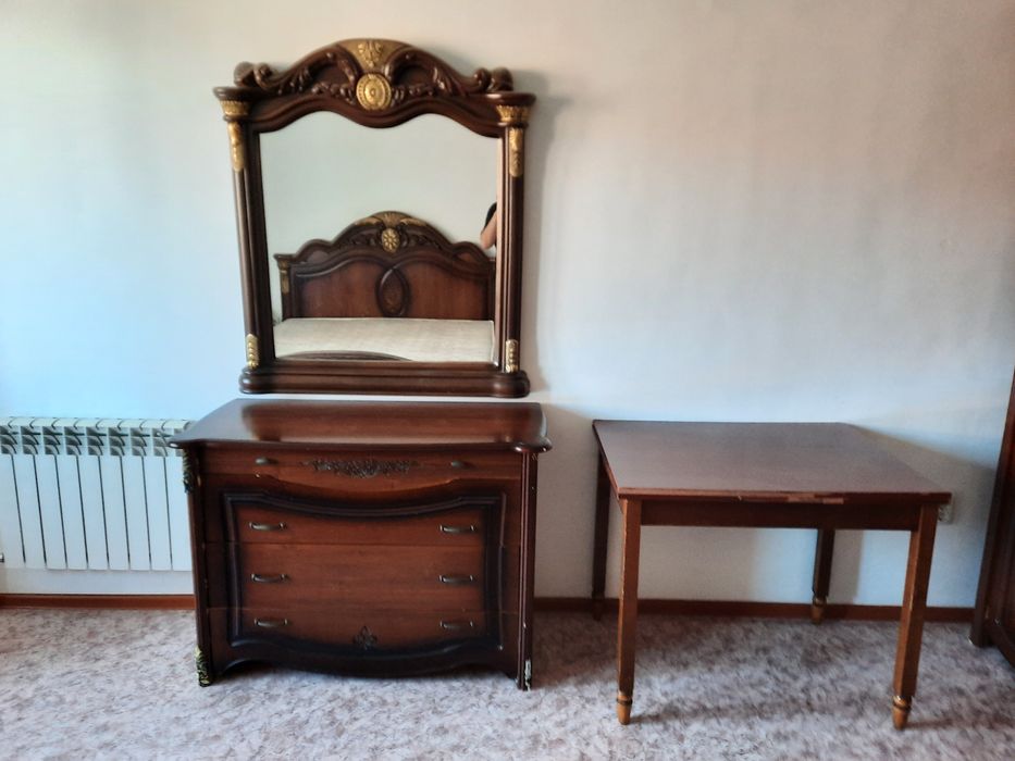 Продам спальный гарнитур!