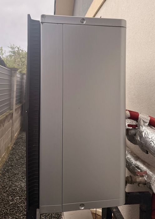 Pompă de căldură premium Daikin Altherma 3 H HT 14kW / 500L/ Trifazata – Montată, Functionala