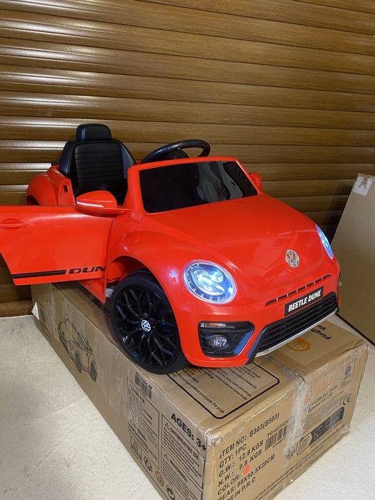 Детска кола Volkswagen Beetle с дистанционно 12V 4,5Ah