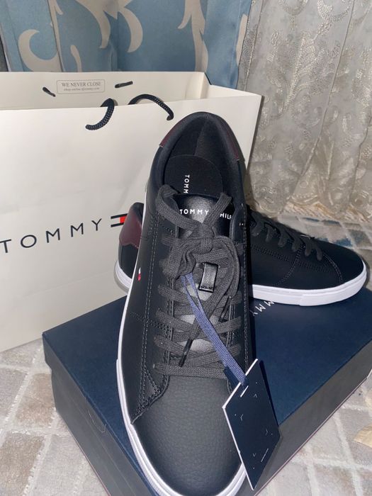 Tommy Hilfiger кроссовки оригинал