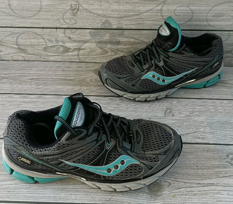 Saucony Gore tex N 37,5