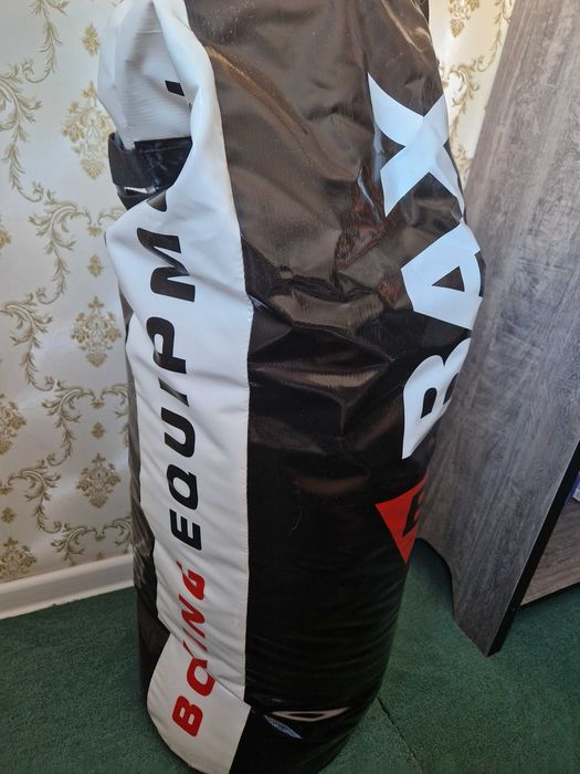 Боксёрская груша , весом 60кг