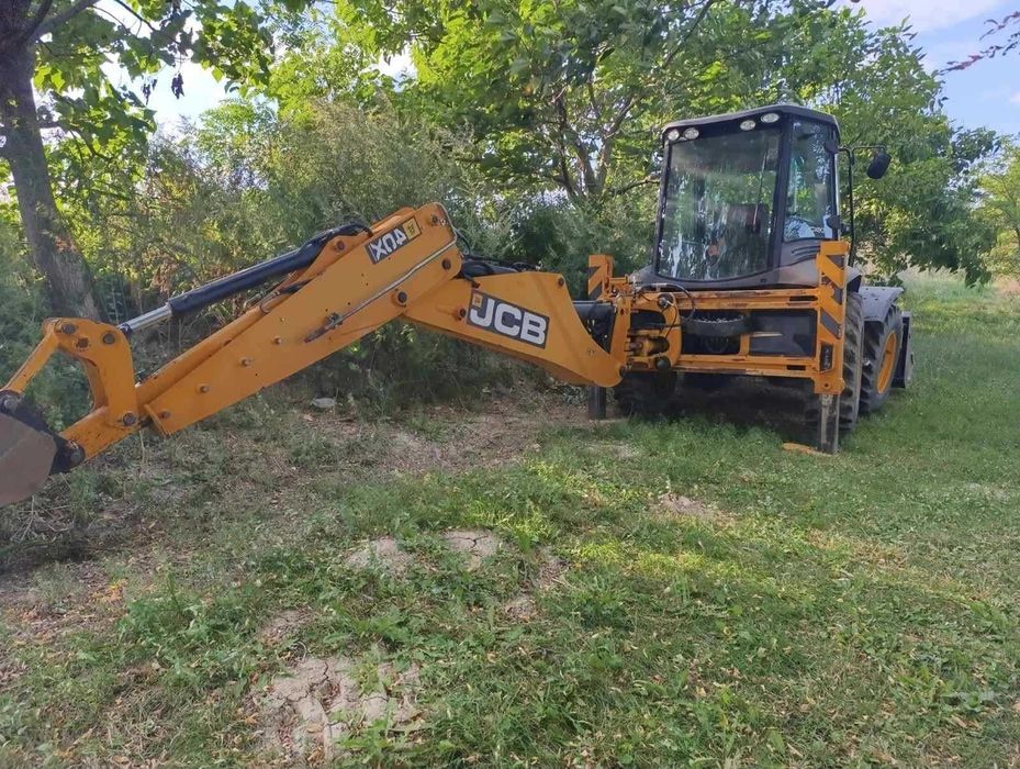 Багер JCB 4CX