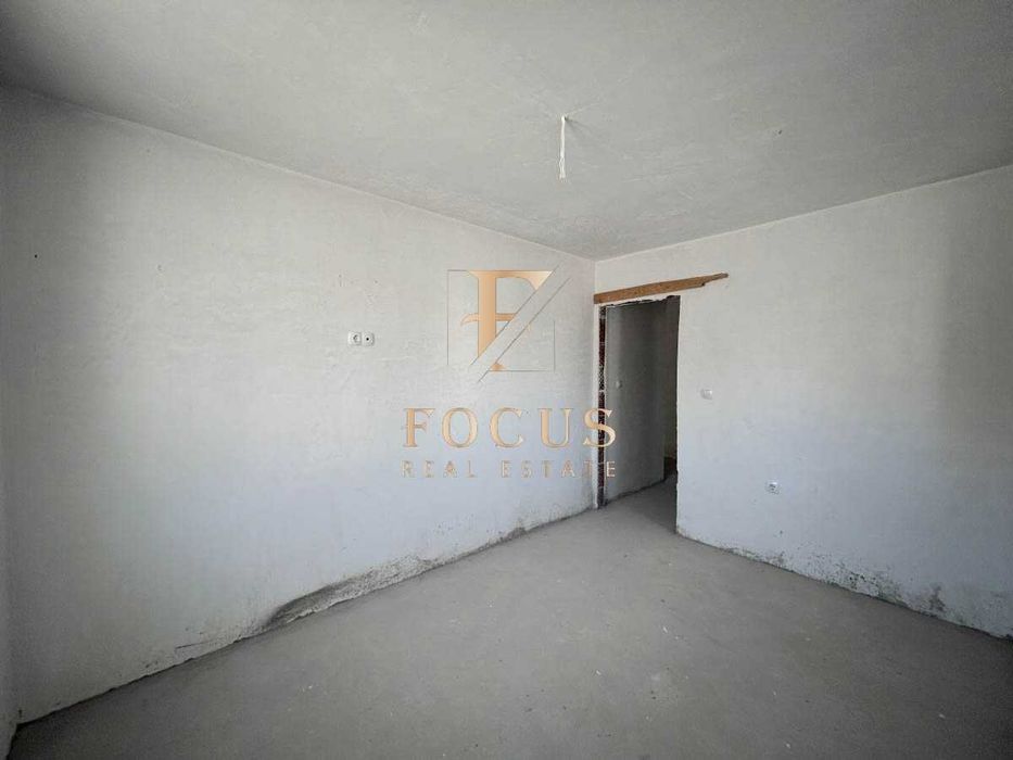 Продава се Тристаен апартамент в Пловдив, Христо Смирненски - 115 кв.м за 1044 €/кв.м - Снимка #3